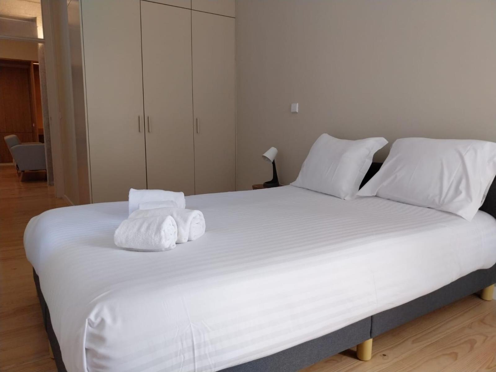 Oporto City View - Santa Catarina Room photo